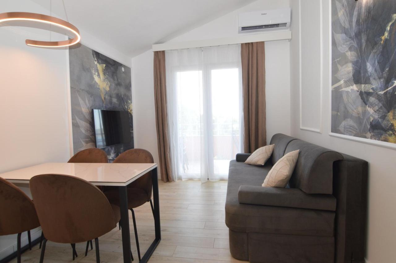 Apartments Amari Starigrad Paklenica Esterno foto